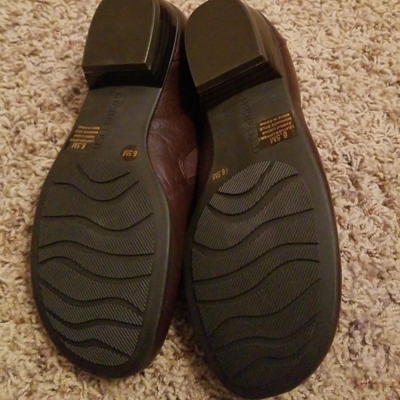 Michelle D Leather Upper Flats - Picture 3 of 3